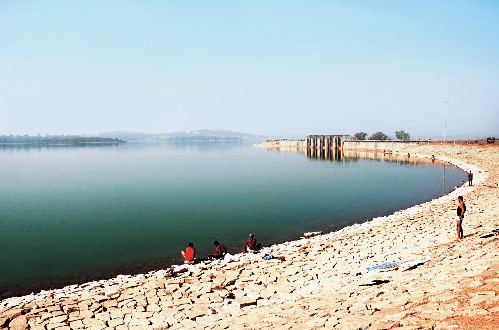 रांची के गेतलसूद डैम मे लगा ग्रहणFloating सोलर पॉवर प्लांट स्थापित करने को लेकर ग्रामीणों ने किया विरोध|