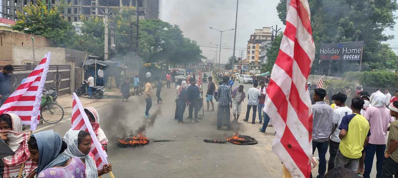 Jharkhand Bandh 2025: सिरमटोली रैंप विवाद को लेकर रांची, लातेहार और गुमला में दिखा बंद का असर |
