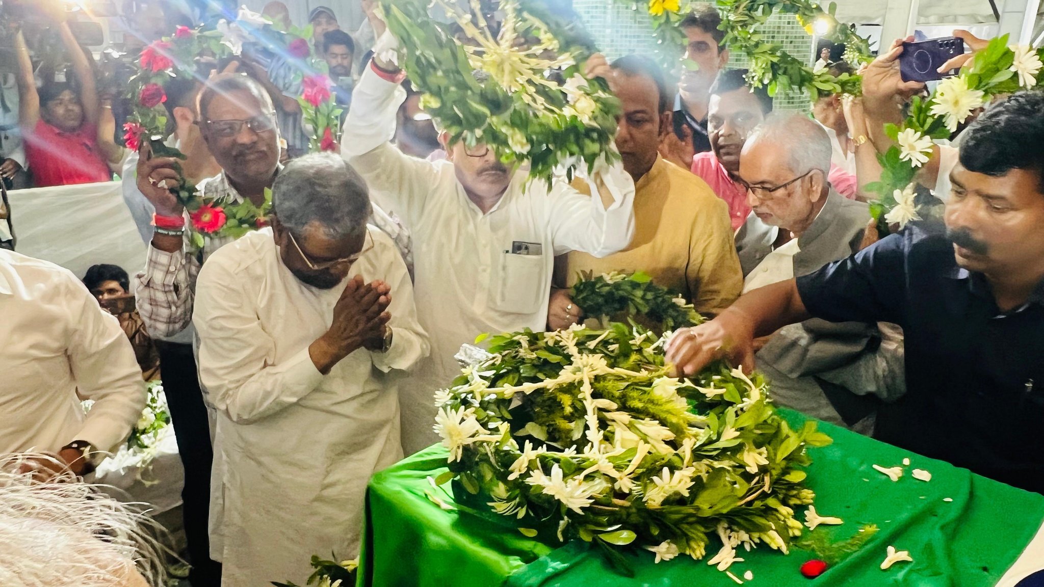 दिशोम गुरु शिबू सोरेन को आज मिलेगा राजकीय सम्मान, नेमरा गांव में होगा अंतिम संस्कार