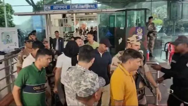 झारखंड ATS की बड़ी सफलता: अपराधी मयंक सिंह आजरबैजान से प्रत्यर्पित होकर रांची पहुंचा