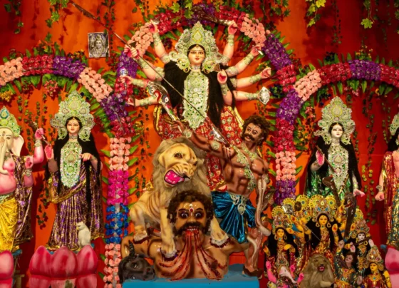 रांची दुर्गा पूजा पंडाल: आज शाम खुलेंगे प्रमुख पंडालों के पट, जानिए हर पंडाल की थीम और खासियत |