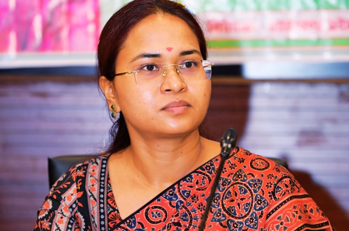 कृषि मंत्री शिल्पी का आरोप: केंद्र सरकार झारखंड के साथ कर रही है सौतेला व्यवहार, यूरिया संकट पर जताई चिंता |