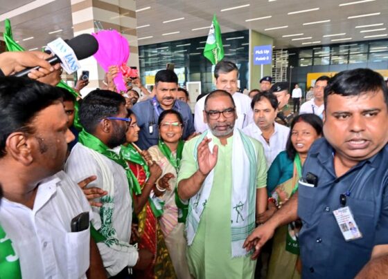 सीएम हेमंत सोरेन की बिहार में एंट्री, राहुल गांधी की वोटर अधिकार यात्रा में होंगे शामिल