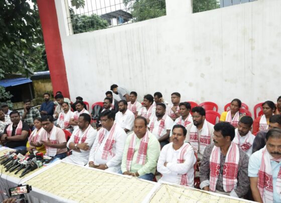 कुड़मी-महतो को आदिवासी दर्जा देने के विरोध में आदिवासी संगठनों की बैठक, 14 सितंबर को आक्रोश रैली की तैयारी