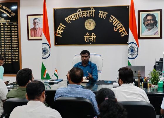 झारखंड: दुर्गा पूजा 2025 को लेकर रांची में अंतर विभागीय बैठक, निर्बाध बिजली आपूर्ति और सुरक्षा इंतजाम के निर्देश |