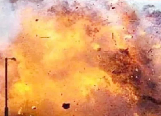 सारंडा जंगल में नक्सली हमला! आईईडी विस्फोट में CRPF इंस्पेक्टर सहित तीन जवान घायल, इलाके में सर्च ऑपरेशन जारी |