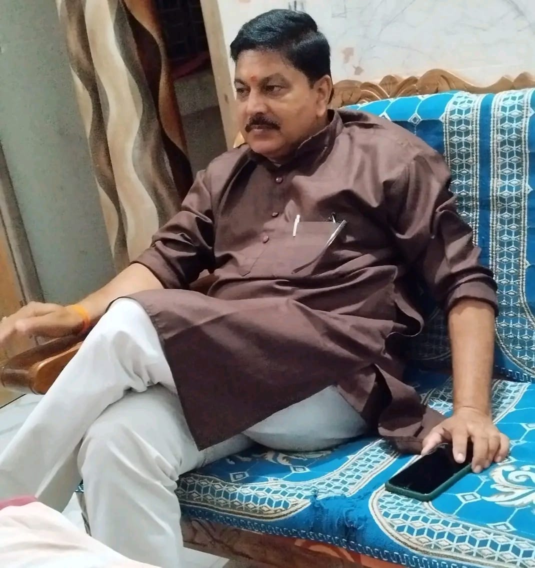 मेदिनीनगर नगर निगम चुनाव 2025: आजसू नेता तुलसी शुक्ला का ऐलान – “ग्रामीण क्षेत्रों को मिलेगा असली विकास”