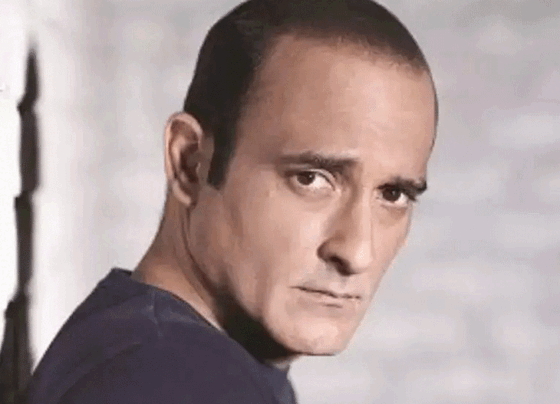 फिल्ममेकर प्रियदर्शन ने अक्षय खन्ना को बताया डार्लिंग:दृश्यम-3 कंट्रोवर्सी पर एक्टर का दिया साथ, बोले- वो कभी भी मूडी नहीं थे