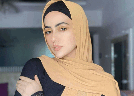 हिजाब पहनने पर पूर्व एक्ट्रेस सना खान बोलीं:किसी ने मेरा ब्रेनवॉश नहीं किया, मेरे पति अनस ने मुझे सही रास्ता दिखाया