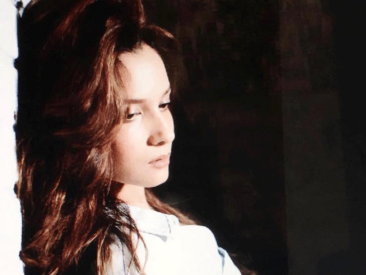 अंकिता लोखंडे ने भी 2016 वाले ट्रेंड को फॉलो किया:पोस्ट में मुश्किल दौर को याद करते हुए लिखा – अंदर से टूट गई थी