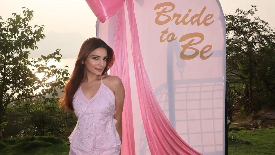 जयपुर में सात फेरे लेंगी गायिका प्रकृति कक्कर, शादी की तैयारियां जोरों पर