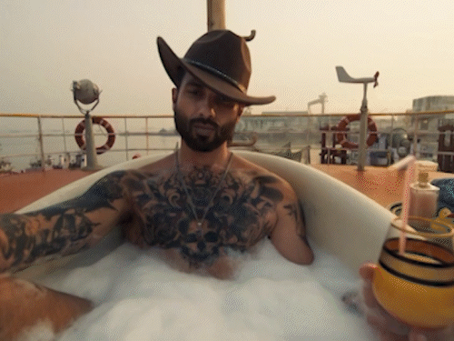 ‘ओ रोमियो’ के टीजर में दिखा शाहिद का खतरनाक अंदाज:स्क्रीन पर तृप्ति डिमरी के साथ पहली बार रोमांस करेंगे, फैंस बोले-2026 शानदार होगा