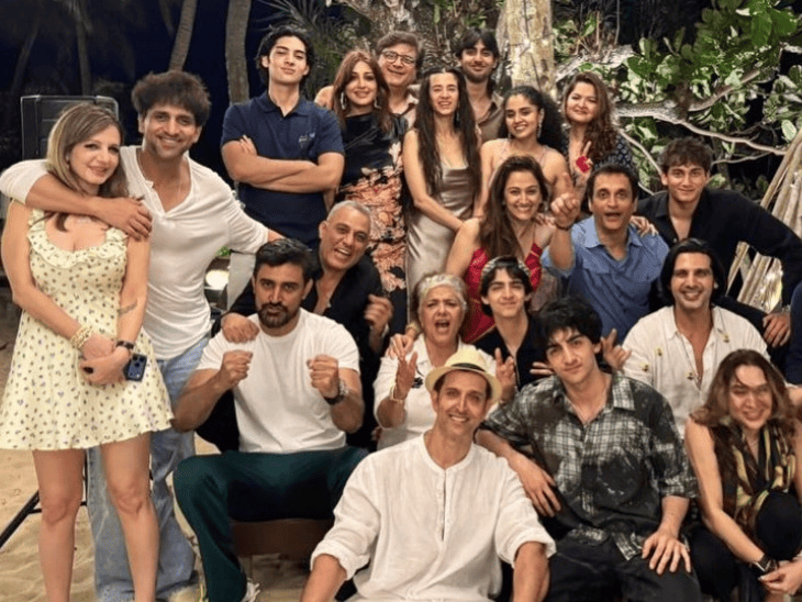 ऋतिक रोशन का गर्लफ्रेंड, एक्स वाइफ के साथ बर्थडे बैश:यॉट पार्टी में साथ नजर आईं सबा आजाद और सुजैन खान; बच्चे और दोस्त भी हुए शामिल