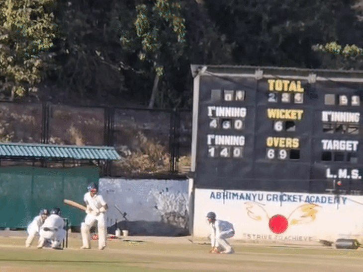 रणजी ट्रॉफी:उत्तराखंड की फिरकी में फंसा असम, पारी की हार टालने के लिए चाहिए 96 रन; मयंक मिश्रा ने झटके 4 विकेट