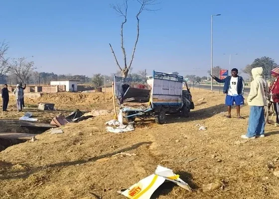 तिलकुट बेचने रांची जा रहे लोगों पर टूटा कहर, चार की मौत; NH-23 पर भीषण हादसा |