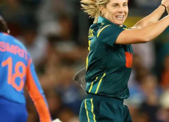 भारतीय विमेंस टीम 17 रन से दूसरा टी-20 हारी:ऑस्ट्रेलिया के खिलाफ 7 रन के अंदर 6 विकेट गंवाए; सीरीज 1-1 से बराबरी पर