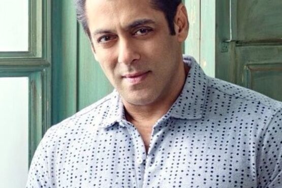 RSS शताब्दी कार्यक्रम में पहुंचे सलमान खान:मुंबई में मोहन भागवत के संबोधन के दौरान दिखे बॉलीवुड सुपरस्टार