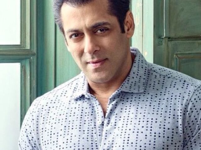 RSS शताब्दी कार्यक्रम में पहुंचे सलमान खान:मुंबई में मोहन भागवत के संबोधन के दौरान दिखे बॉलीवुड सुपरस्टार