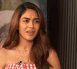 धनुष संग शादी की अफवाह पर बोलीं मृणाल ठाकुर:अफवाहें खबर नहीं होतीं, मुझे प्रेग्नेंट बता दिया जाता है, सोशल मीडिया पर सब सच नहीं