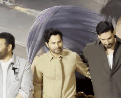 ‘बॉर्डर 2’ की धमाकेदार सक्सेस पार्टी:स्टारकास्ट और मेकर्स ने मनाया जश्न, सनी देओल बोले- जनता फिल्म देखती है, बाकी लोग कुछ भी बोलते हैं