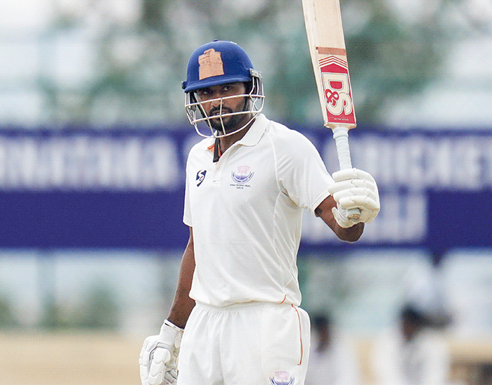 रणजी ट्रॉफी फाइनल- जम्मू-कश्मीर का स्कोर 527/6:दूसरे दिन कप्तान डोगरा, वधावन-साहिल की फिफ्टी; डोगरा और अनीश में नोंक-झोंक