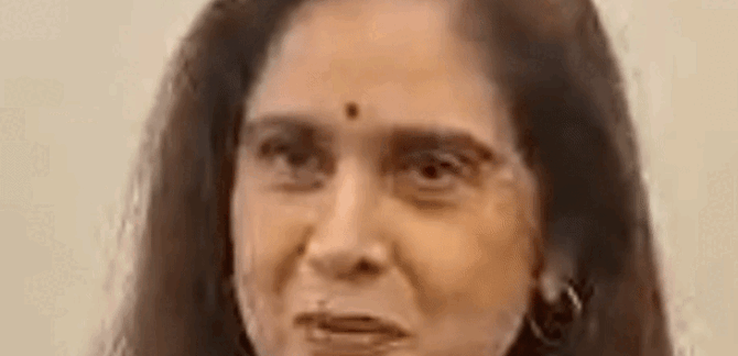 मीनाक्षी शेषाद्री बोलीं- शास्त्रीय नृत्य गांव तक ले जाऊंगी:30 साल बाद खरगोन में दूसरी पारी का ऐलान; कहा- भविष्य को लेकर बहुत उत्सुक