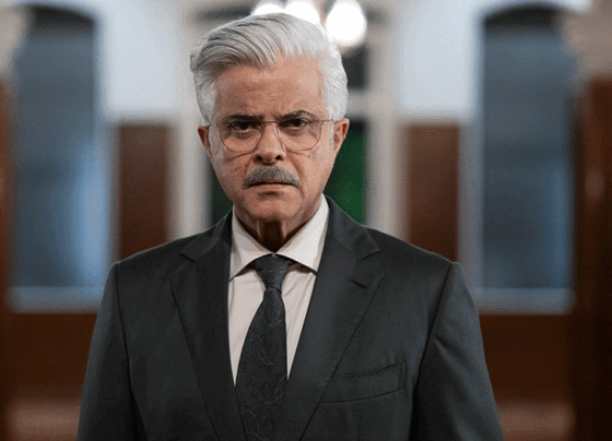 ‘फैमिली बिजनेस’ में सत्ता, विरासत और विश्वासघात की जंग:नेटफ्लिक्स की सीरीज में आमने-सामने अनिल कपूर-विजय वर्मा, हंसल मेहता का दमदार कॉर्पोरेट ड्रामा