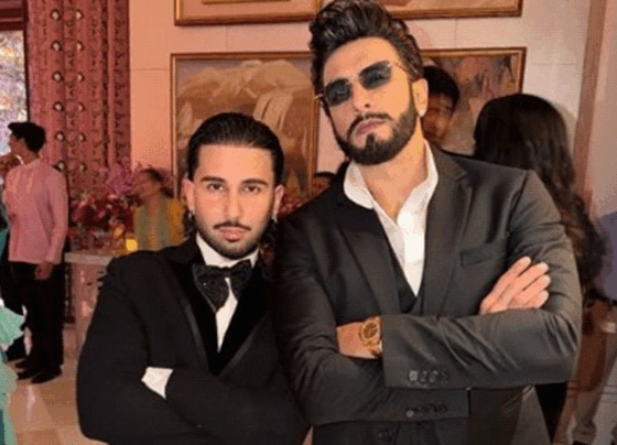 धमकी मिलने के बाद रणवीर सिंह की पहली पब्लिक अपीयरेंस:ग्रैंड वेडिंग में ओरी के साथ पोज देते दिखे एक्टर