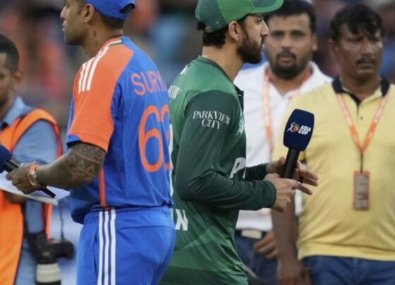 PCB चीफ से मिलने लाहौर पहुंचे BCB अध्यक्ष अमीनुल:ICC ने वर्चुअल मीटिंग बुलाई, टी-20 वर्ल्डकप में भारत-पाकिस्तान मामला