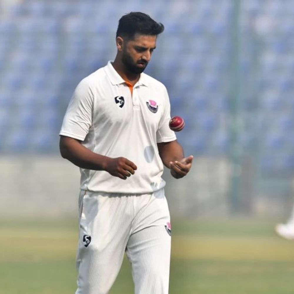 जम्मू-कश्मीर पहली बार रणजी ट्रॉफी के सेमीफाइनल में:MP को हराया; कर्नाटक ने 42 बार की चैंपियन मुंबई को बाहर किया, केएल राहुल का शतक