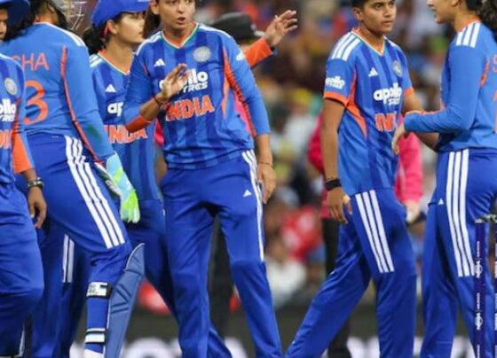 विमेंस क्रिकेट-10 साल बाद ऑस्ट्रेलिया में टी-20 सीरीज जीता भारत:तीसरे मुकाबले में 17 रन से हराया, स्मृति-जेमिमा के अर्धशतक