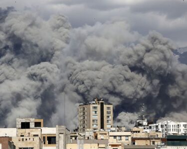 ईरान पर ‘फाइनल अटैक’ की तैयारी? ट्रंप के बयान के बीच खाड़ी देशों ने युद्ध जारी रखने की मांग तेज की