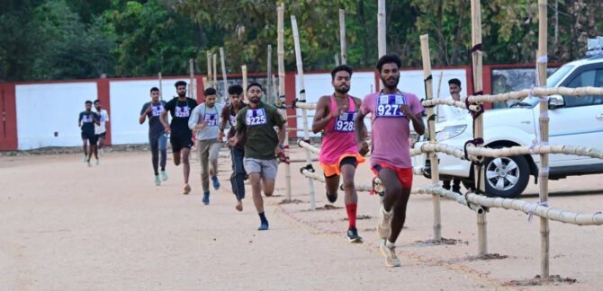 चतरा में 1 अप्रैल से होमगार्ड भर्ती शुरू, 23 अप्रैल तक चलेगी प्रक्रिया | DC ने किया निरीक्षण