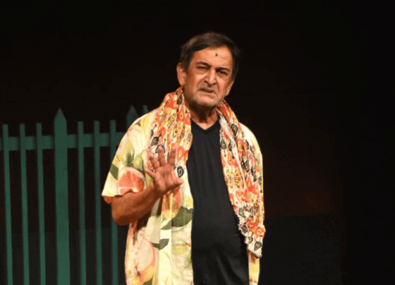 महेश मांजरेकर के नाटक एनिमल का मुंबई में प्रीमियर:जैकलीन फर्नांडिज और अनुषा दांडेकर समेत कई सेलेब्स प्ले देखने पहुंचे