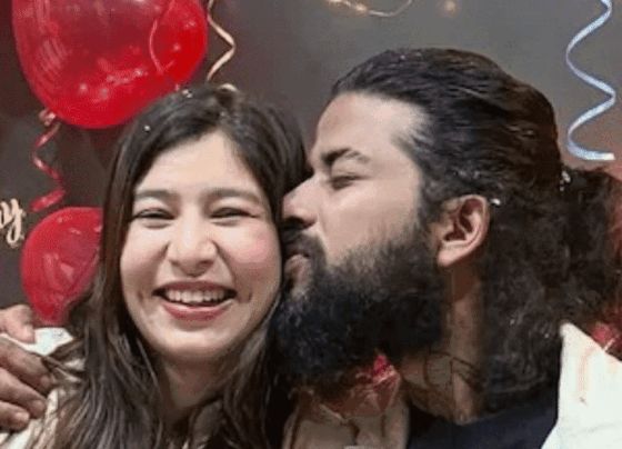 अनुराग डोभाल और रितिका चौहान बने पेरेंट्स:राम नवमी पर बेटे का जन्म, यूट्यूबर ने अस्पताल से व्हीलचेयर पर गोद में लेकर फोटो साझा की