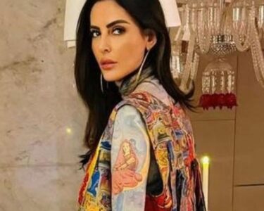 ईरान के हालात पर मंदाना करीमी का बयान:सुप्रीम लीडर की मौत पर बोलीं- महिलाएं खुश हैं, सालों से दबाव और डर में जी रही थीं