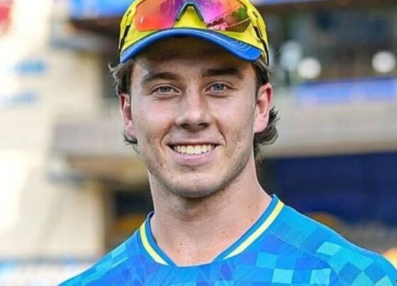 CSK के ब्रेविस IPL के शुरुआती 2-3 मैच से बाहर:मांसपेशियों में खिंचाव से नहीं खेल पाएंगे; धोनी भी दो हफ्ते नहीं खेलेंगे