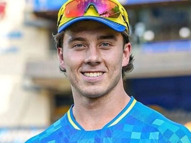 CSK के ब्रेविस IPL के शुरुआती 2-3 मैच से बाहर:मांसपेशियों में खिंचाव से नहीं खेल पाएंगे; धोनी भी दो हफ्ते नहीं खेलेंगे