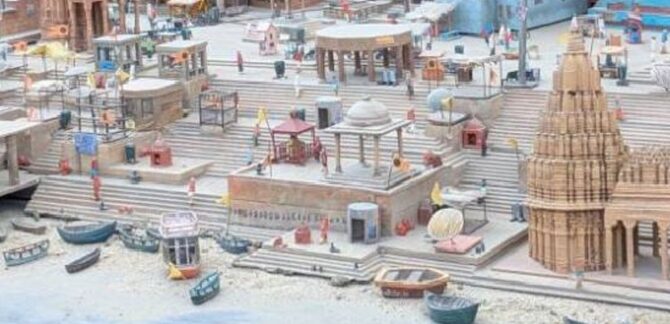 ‘वाराणसी’ के लिए राजामौली ने रची विशाल सिनेमाई दुनिया:रत्नेश्वर मंदिर से घाटों तक 6 एकड़ में बना ‘काशी’, बारीक डिटेलिंग के साथ बनवाए सेट