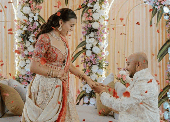 पृथ्वी शॉ ने एक्ट्रेस आकृति अग्रवाल से की सगाई:क्रिकेटर ने इंस्टाग्राम पर दी जानकारी, मंगेतर को बताया जिंदगी की परफेक्ट पारी