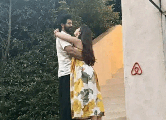 रश्मिका मंदाना‑विजय देवरकोंड़ा ने थाईलैंड में बिताए रोमांटिक पल:हनीमून के लिए बड़े रिसॉर्ट की बजाय प्राइवेट विला में ठहरे, शादी के बाद प्यारी झलक दिखी