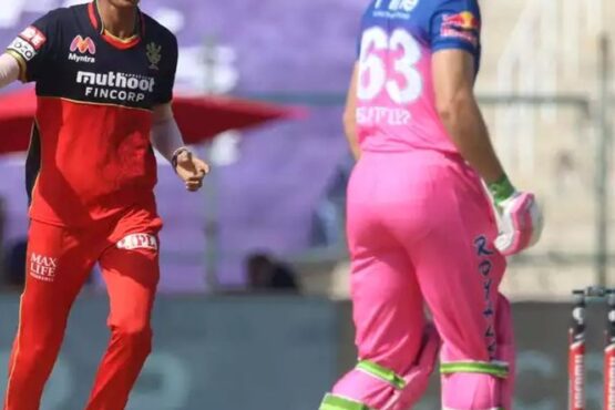 KKR में पेसर नवदीप सैनी की एंट्री:हर्षित राणा के रिप्लेसमेंट बने; बुमराह BCCI के सेंटर ऑफ एक्सीलेंस पहुंचे