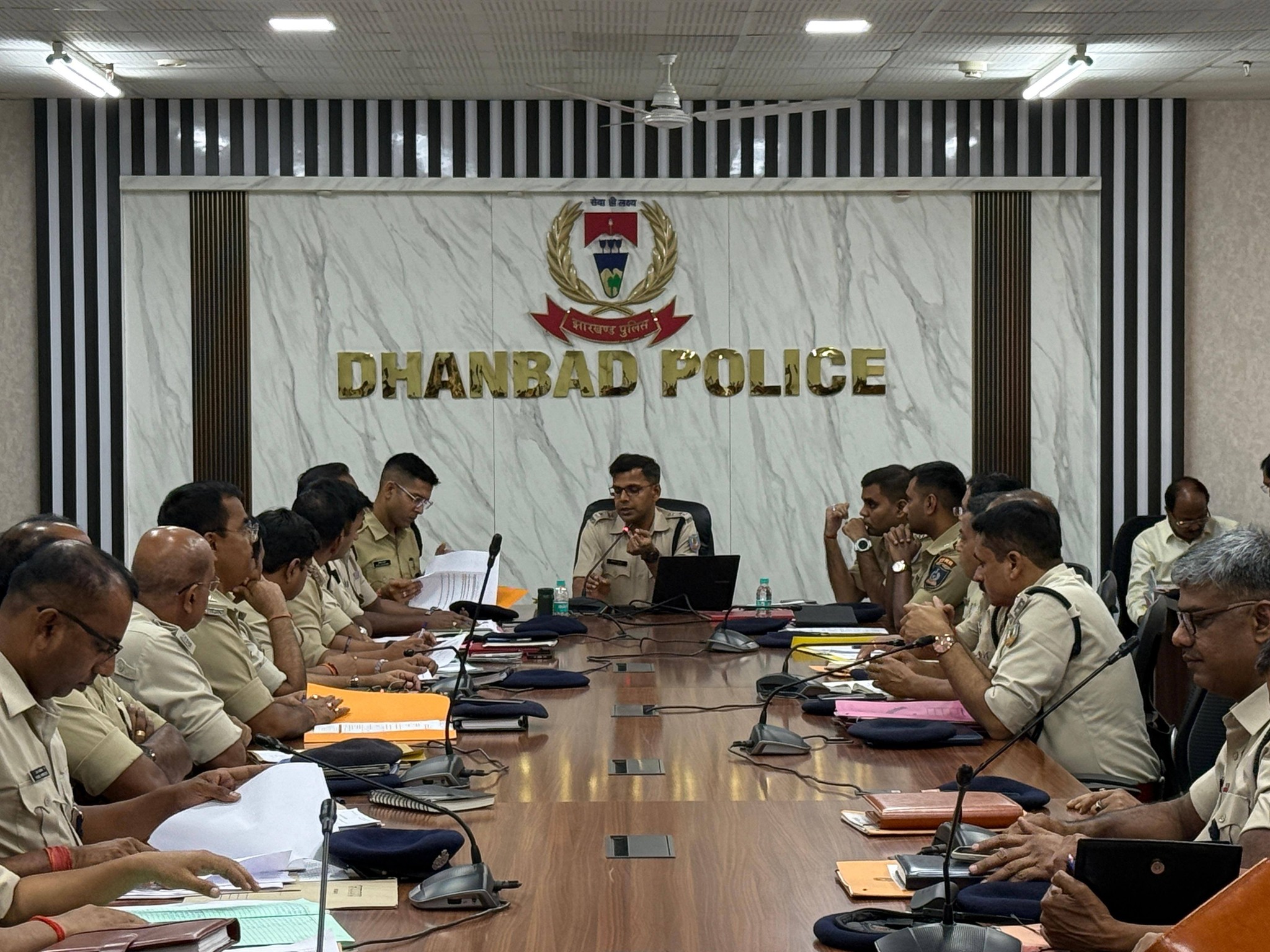 धनबाद में प्रिंस खान की गिरफ्तारी के लिए तेज हुआ पुलिस अभियान, SSP ने दिए सख्त निर्देश |