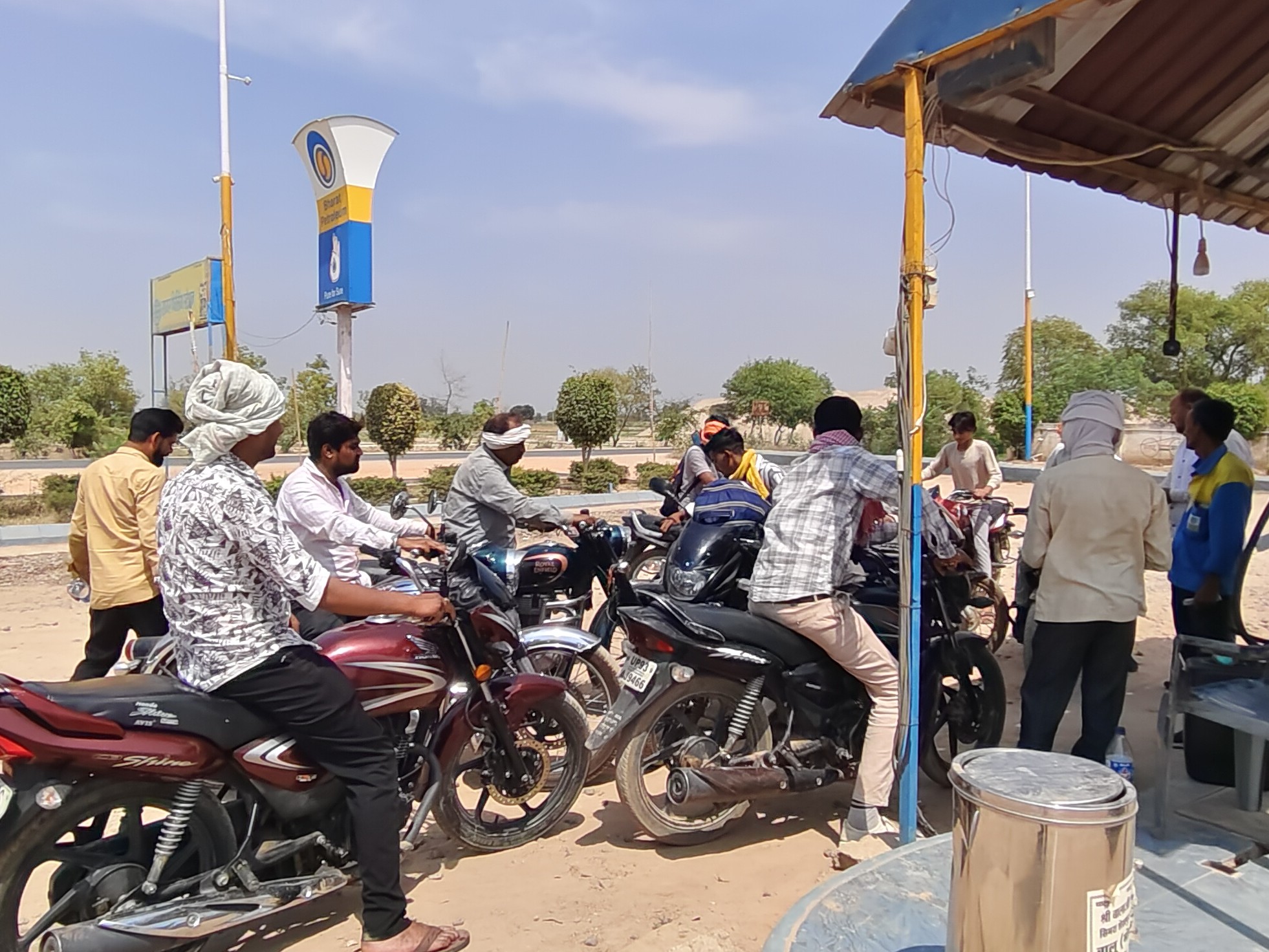 मिडिल ईस्ट तनाव का असर: रांची में पेट्रोल-डीजल संकट गहराया, कई पंपों पर लिमिट लागू