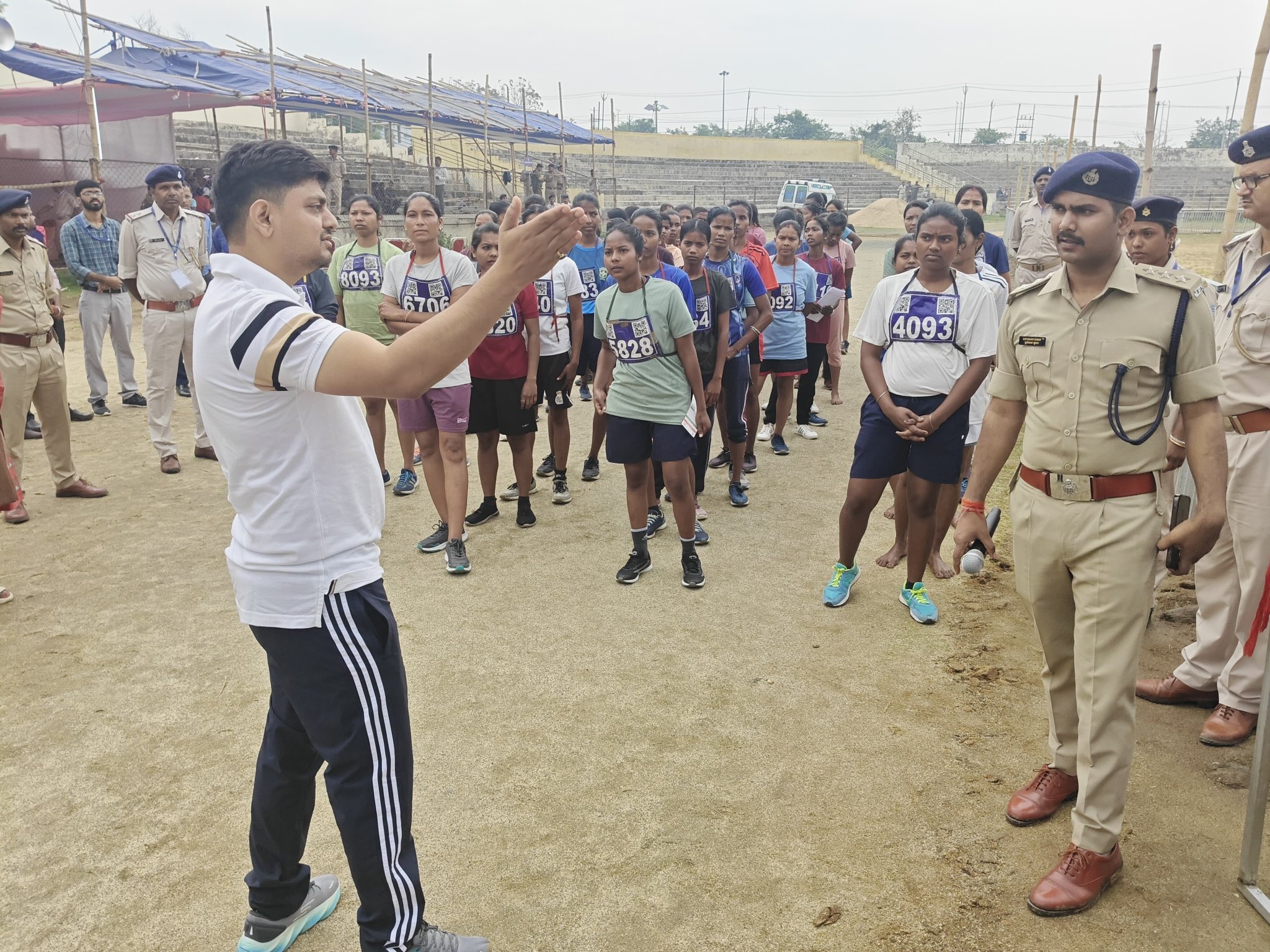 झारखंड में होमगार्ड भर्ती शुरू: 1500 पदों के लिए आज से मैदान में उतरे हजारों अभ्यर्थी
