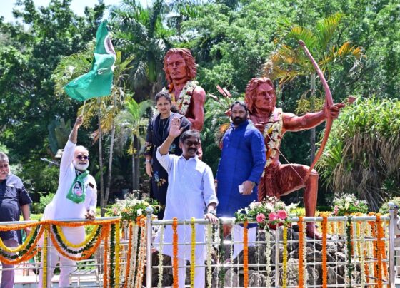 सिदो-कान्हू जयंती पर CM हेमंत सोरेन ने दी श्रद्धांजलि, कहा- संघर्ष और स्वाभिमान के प्रतीक हैं वीर सपूत |