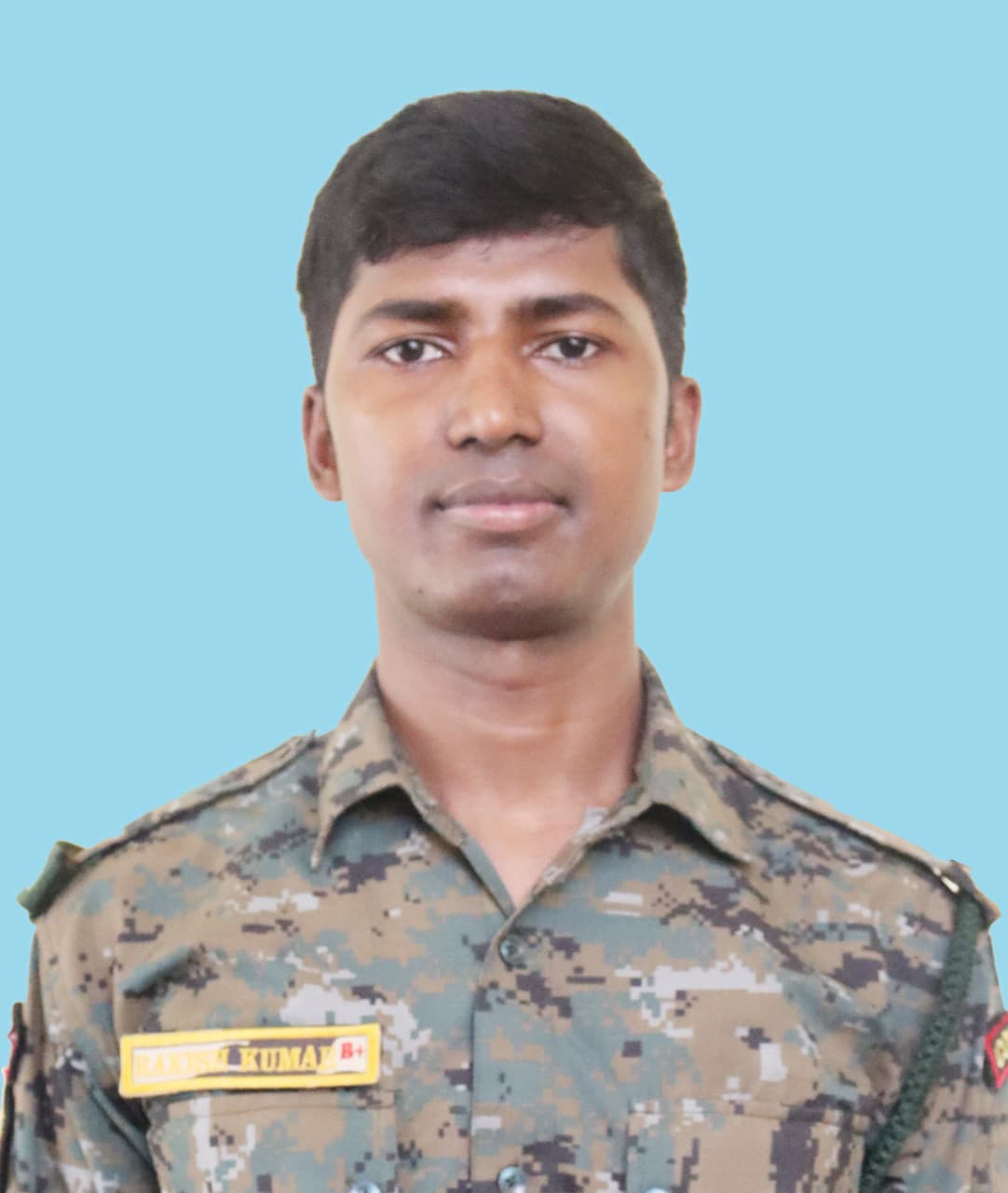 नक्सल ऑपरेशन के बीच दर्दनाक हादसा! आंधी में पेड़ गिरने से CRPF जवान की मौत, चाईबासा में शोक