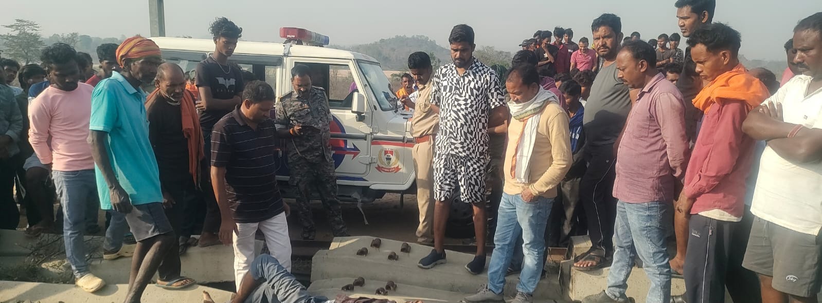 पलामू में खौफनाक वारदात: ममेरे भाई ने नाबालिग बहन की गला काटकर हत्या की, फिर खुद रेलवे ट्रैक पर दी जान