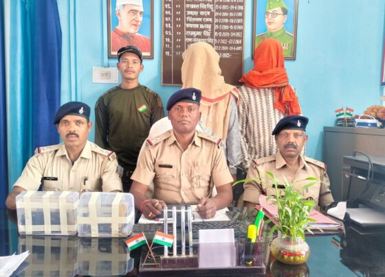 रांची में हथियार तस्करी का खुलासा: मैक्लुस्कीगंज में लोडेड पिस्टल के साथ दो गिरफ्तार