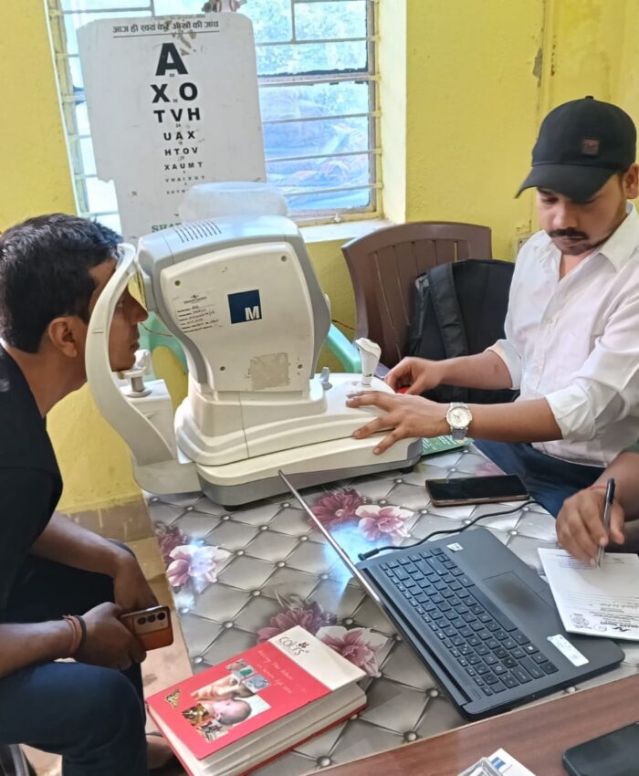 वार्ड नंबर 32, बैंक कॉलोनी में निशुल्क मेडिकल कैंप का आयोजन